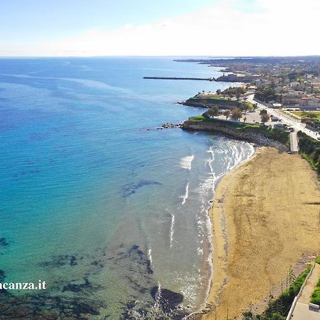 Luci Apartment Sea Beach Авола Екстериор снимка